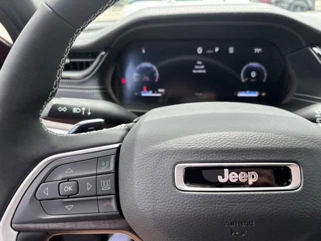 New 2026 Velvet Red Pearl-Coat Exterior Paint Jeep Altitude image 24