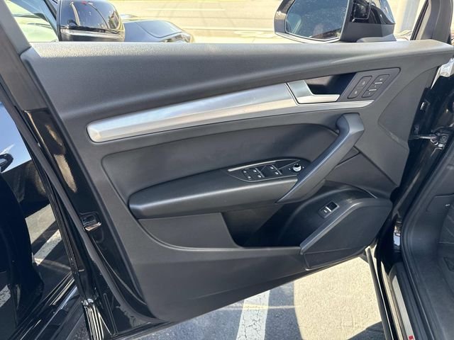 Used 2025 Mythos Black Metallic Audi 45 S line Premium image 19