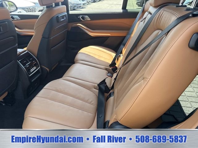 2022 BMW X7 40i - Photo 16