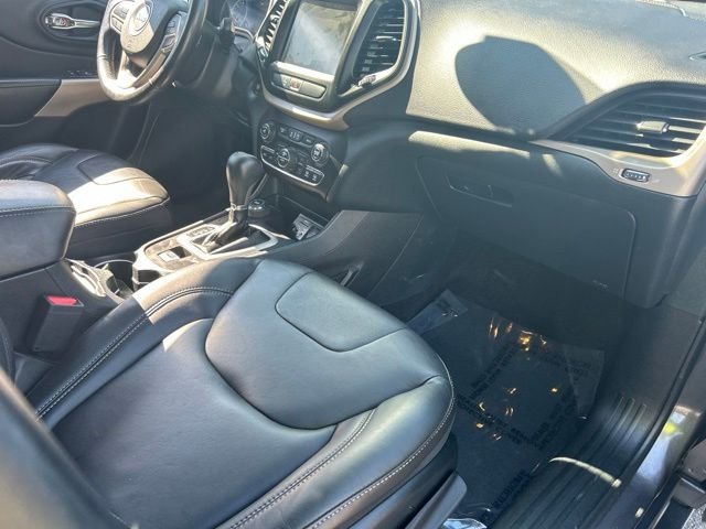 Used 2018 Gray Jeep Limited image 10