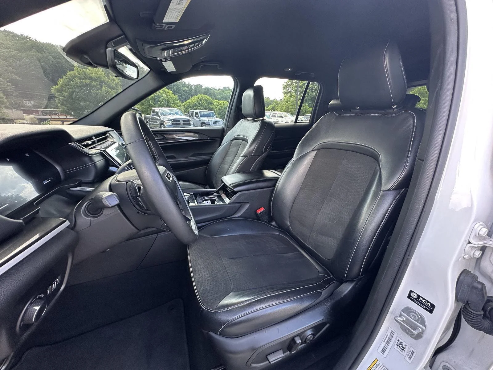 Used 2023 Bright White Clearcoat Jeep Altitude image 9