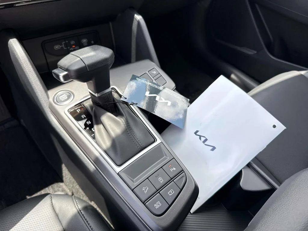 New 2026 Wolf Gray Kia EX image 39