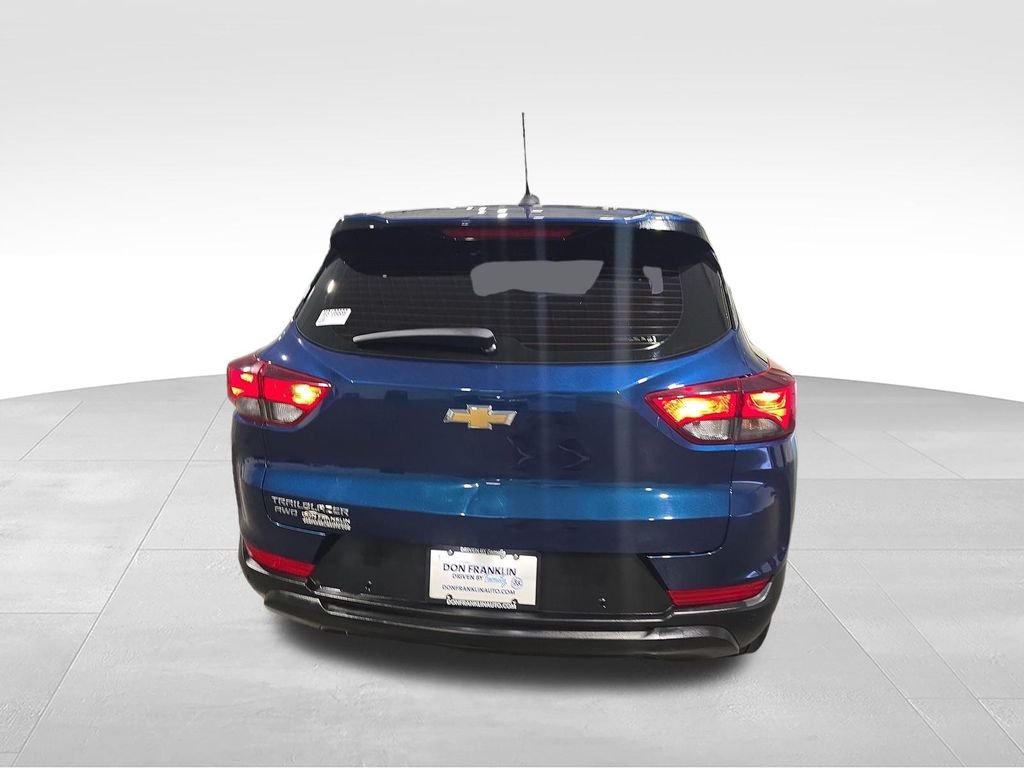 Used 2021 Blue Chevrolet LS image 4