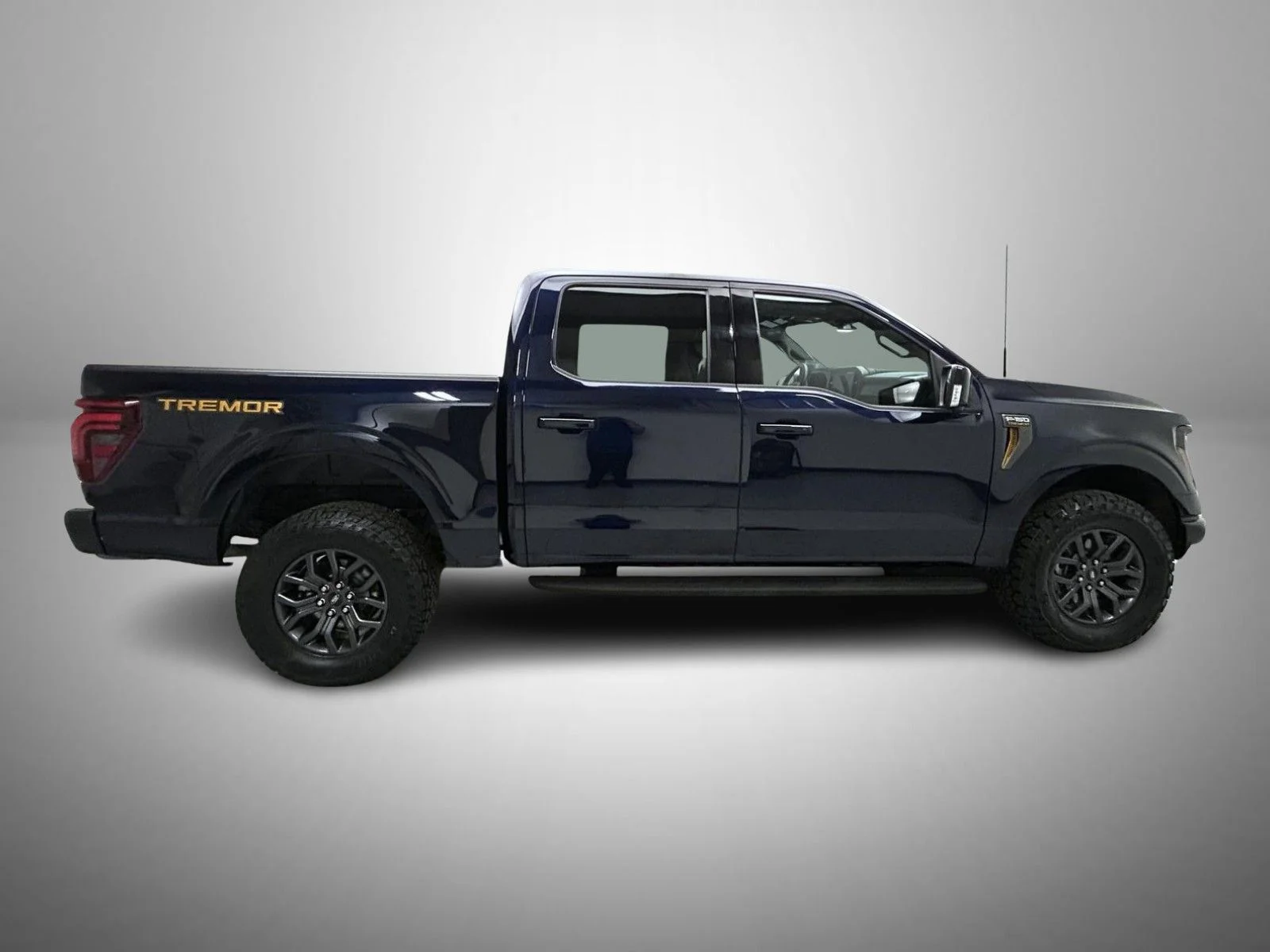 Used 2025 Blue Ford Tremor image 4