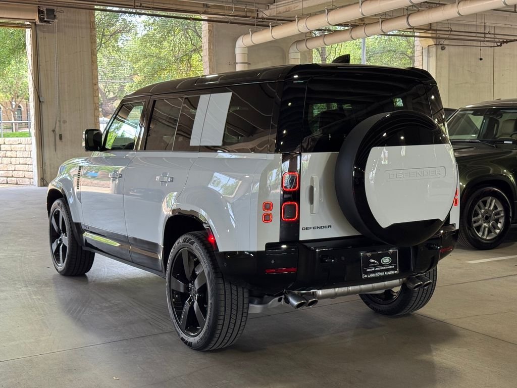 New 2026 Fuji White Land Rover V8 image 6
