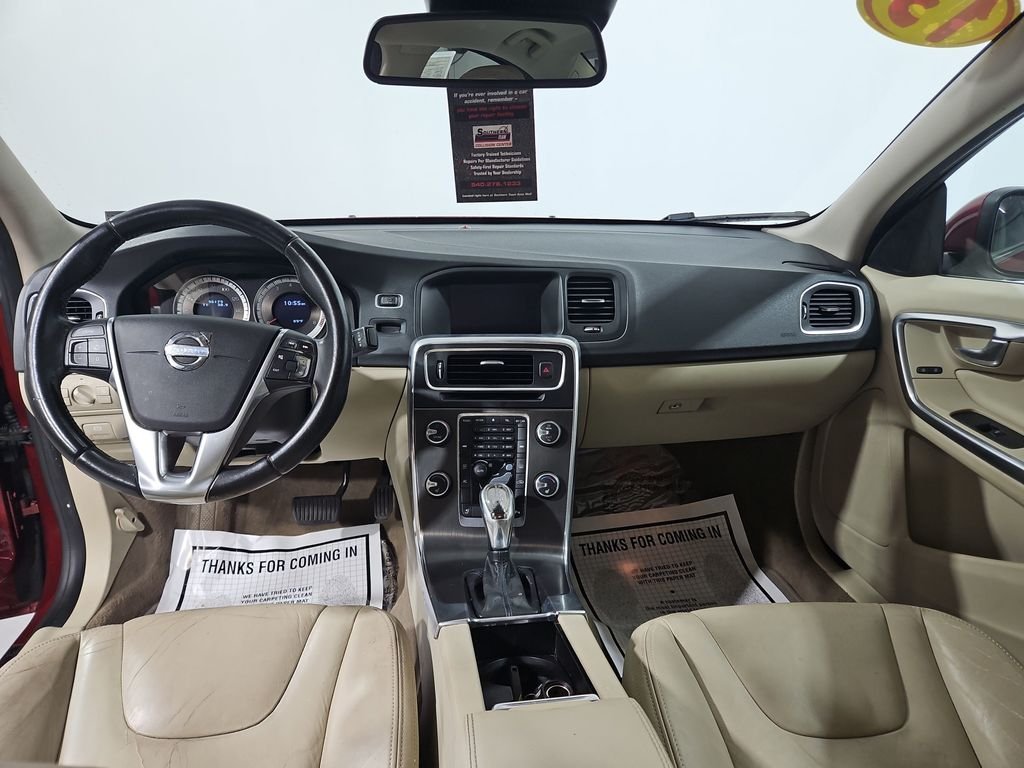 Used 2013 Red Volvo  image 12