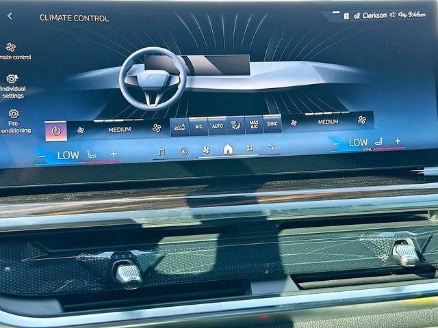 New 2026 Black BMW sDrive40i image 13