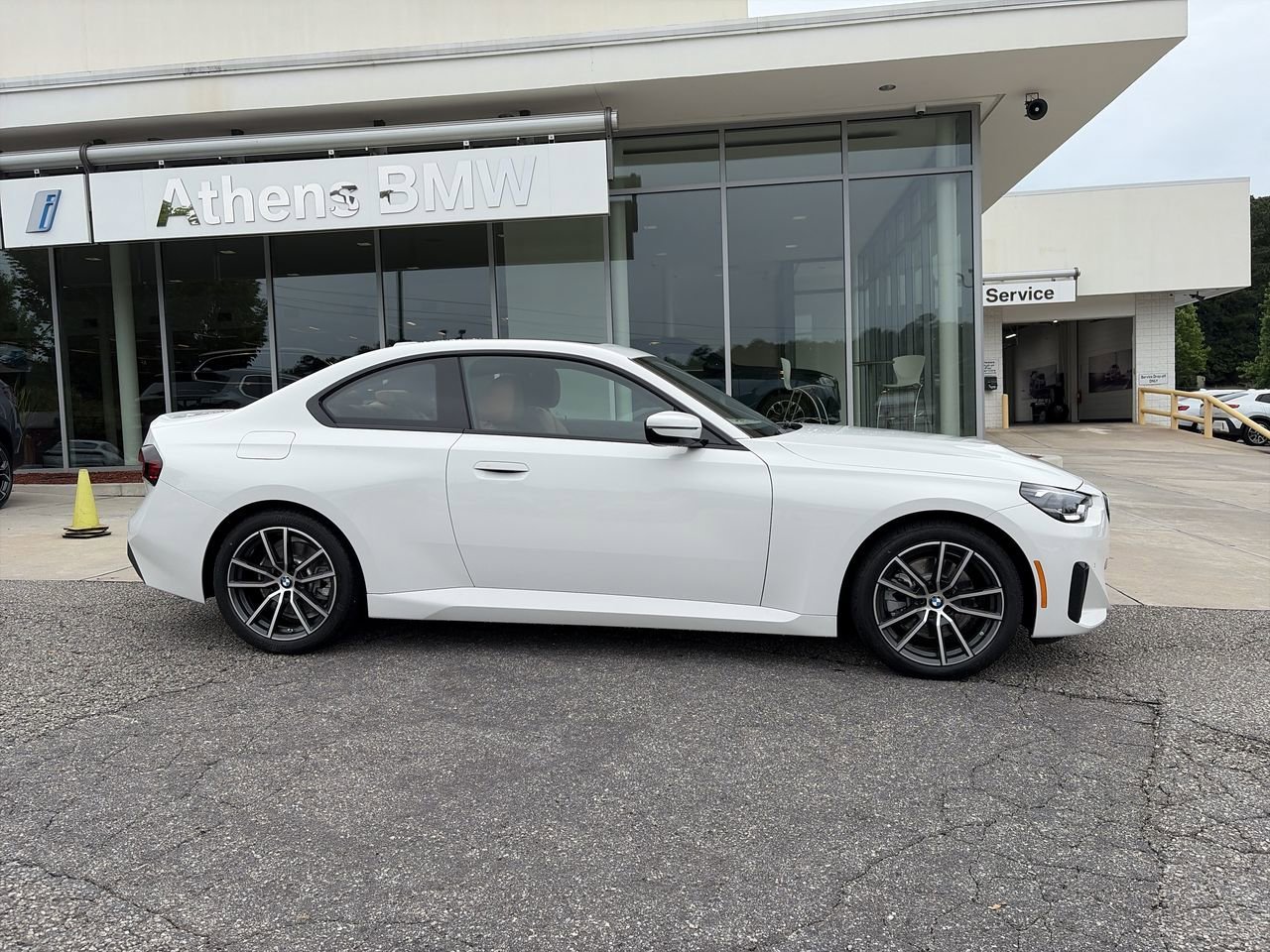 New 2026 Alpine White BMW 230i xDrive image 9