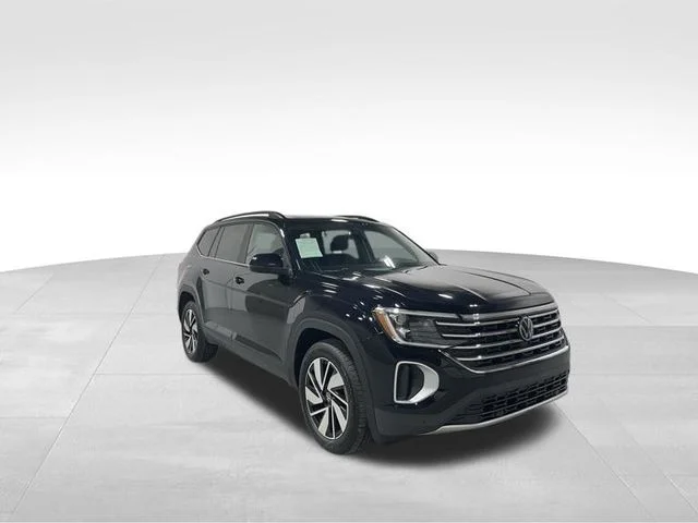 New 2025 Black Volkswagen 2.0T SE w/Technology image 6
