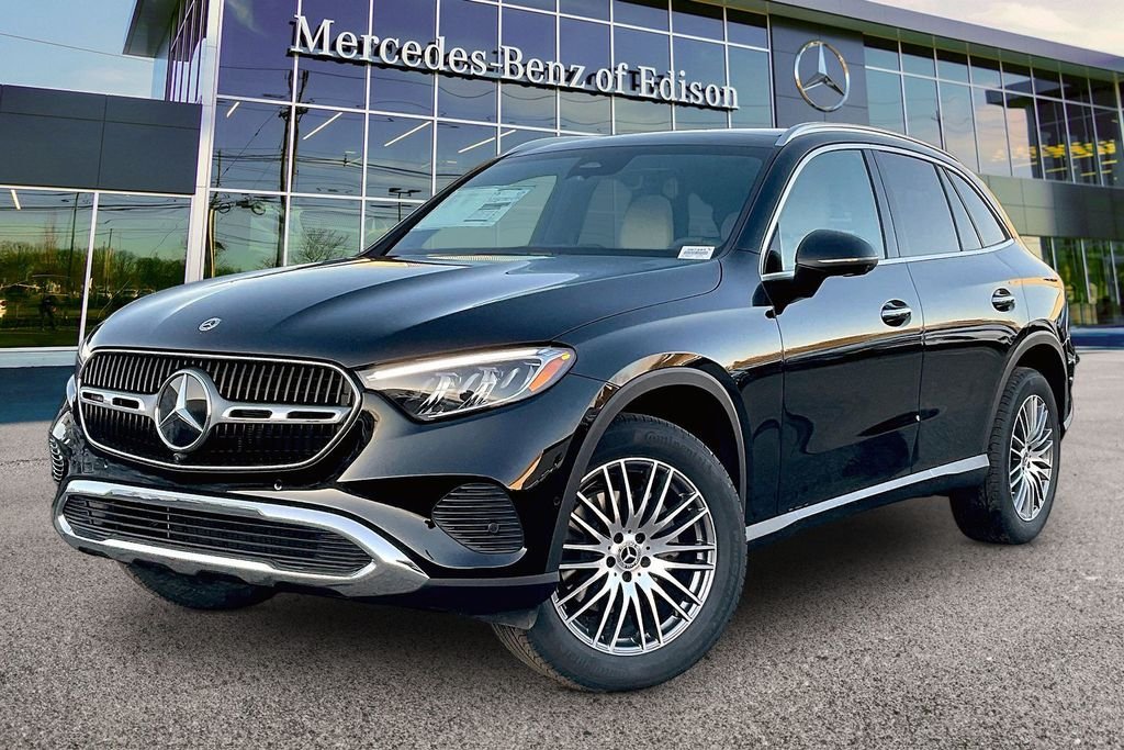 New 2026 Black Mercedes-Benz GLC 300 image 2