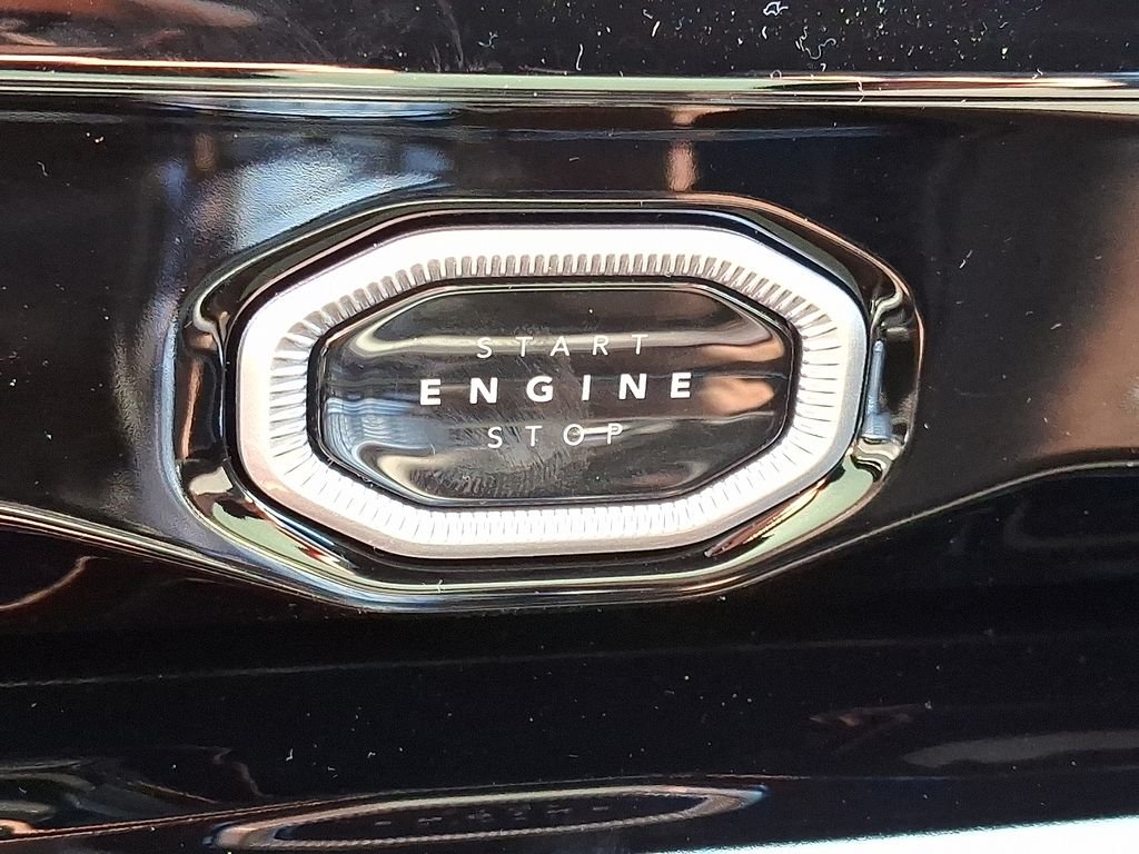 New 2026 White Jeep Altitude image 16