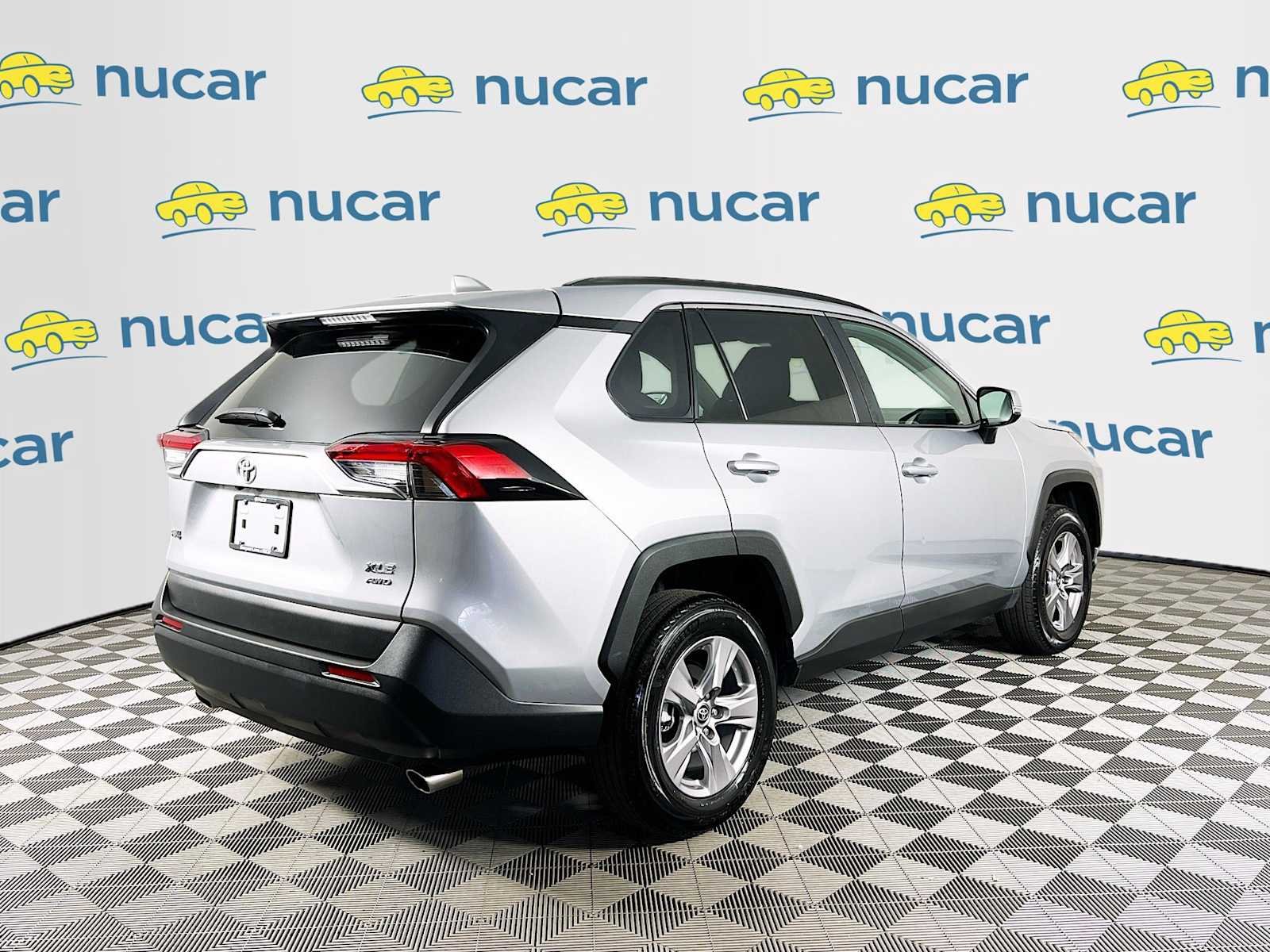 Used 2025 Silver Sky Metallic Toyota XLE image 7
