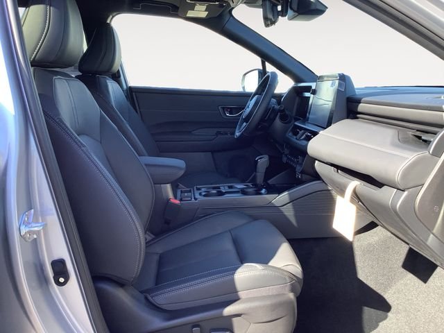New 2026 ICE SILVER METALLIC Subaru Touring image 15