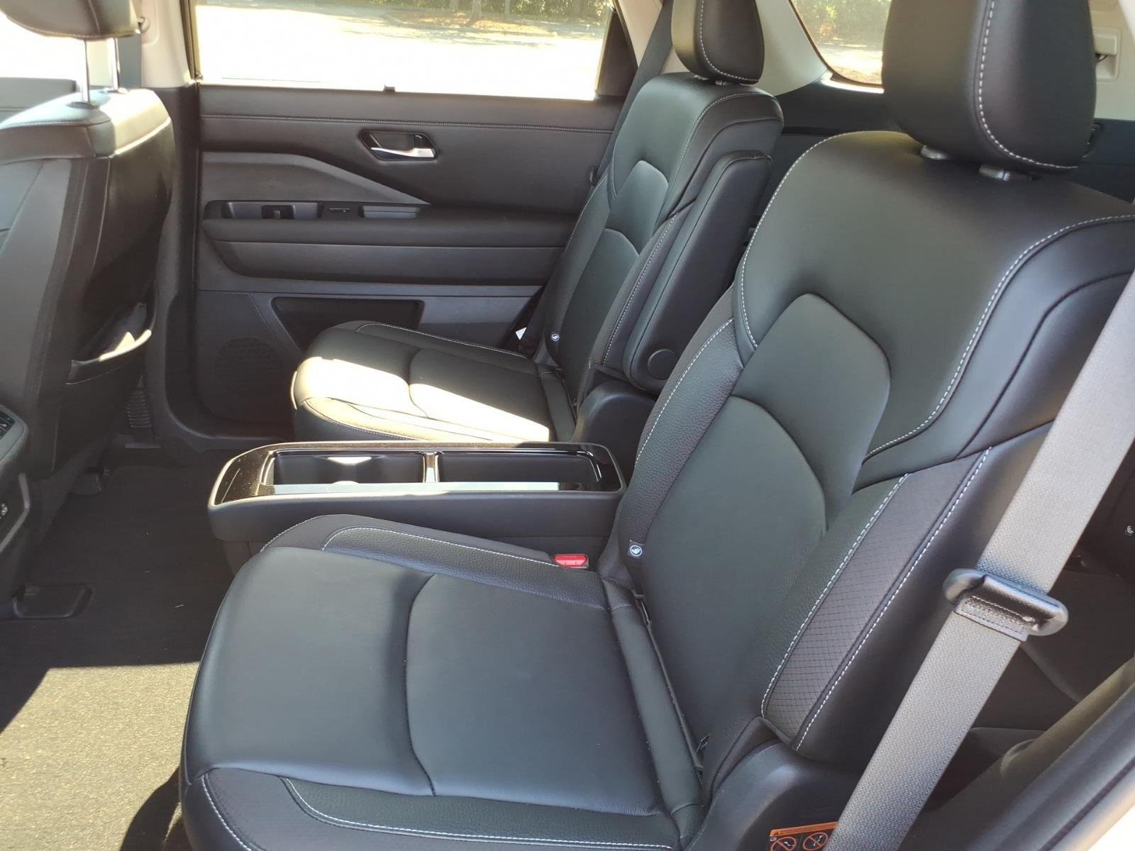 Used 2024 Super Black Nissan SL image 22