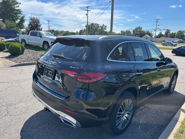 New 2027 Obsidian Black Metallic Mercedes-Benz GLC 300 image 43