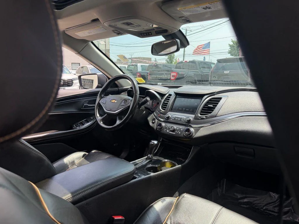 Used 2019 Black Chevrolet Premier image 7