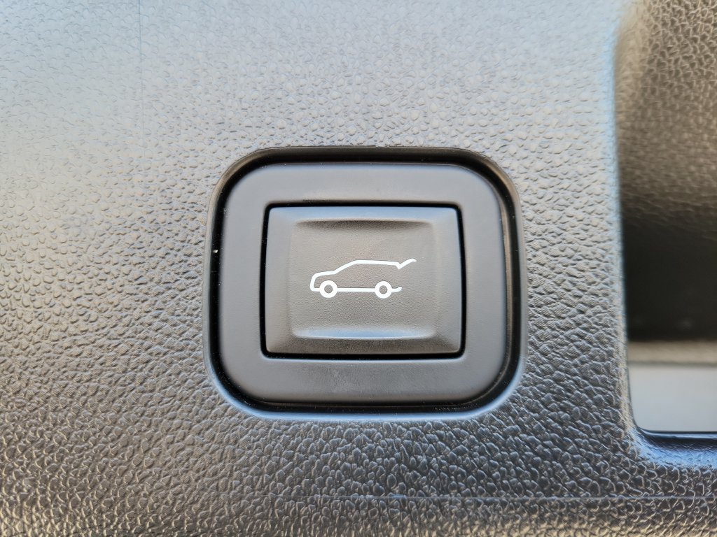 2024 Chevrolet Equinox EV RS - Photo 9
