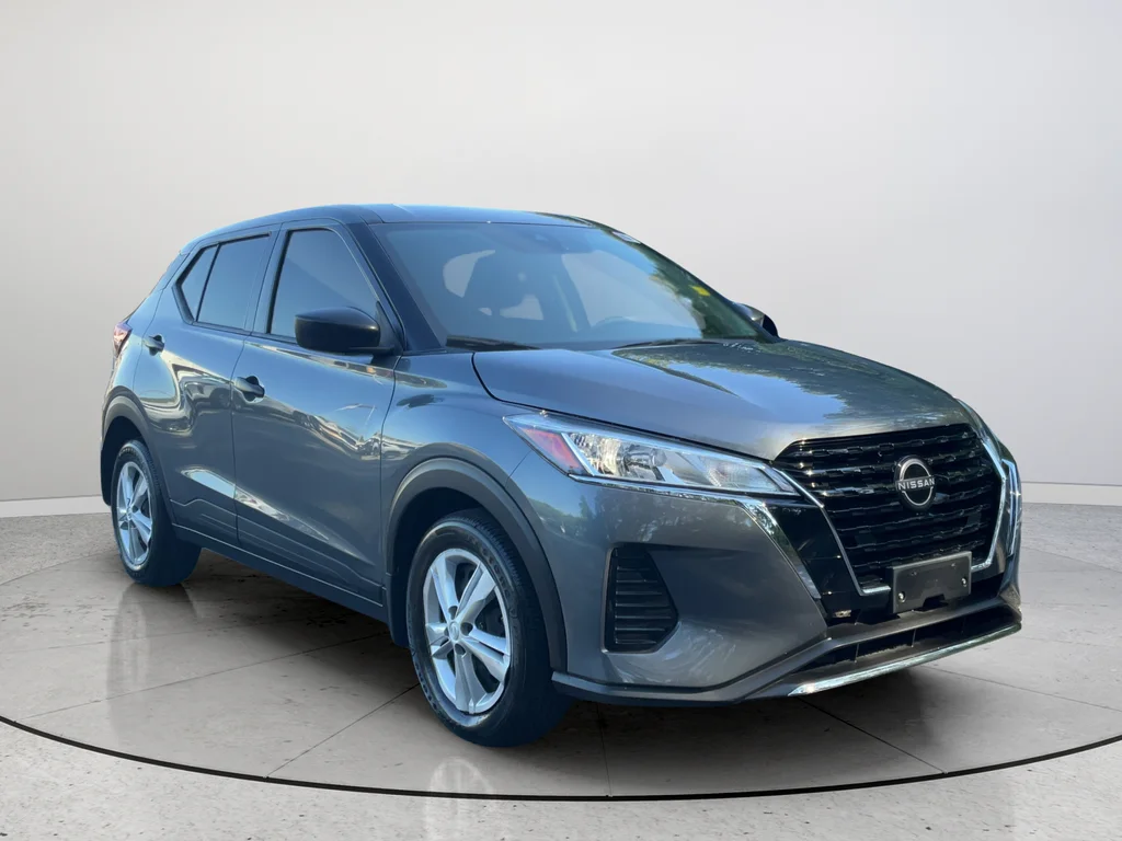 Used 2025 Gray Nissan S image 1