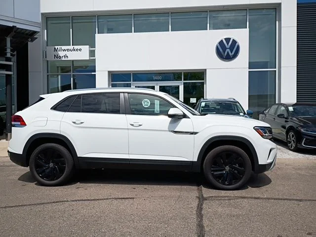 2023 Volkswagen Atlas Cross Sport 3.6L V6 SE w/Tech 4MOTION's photo