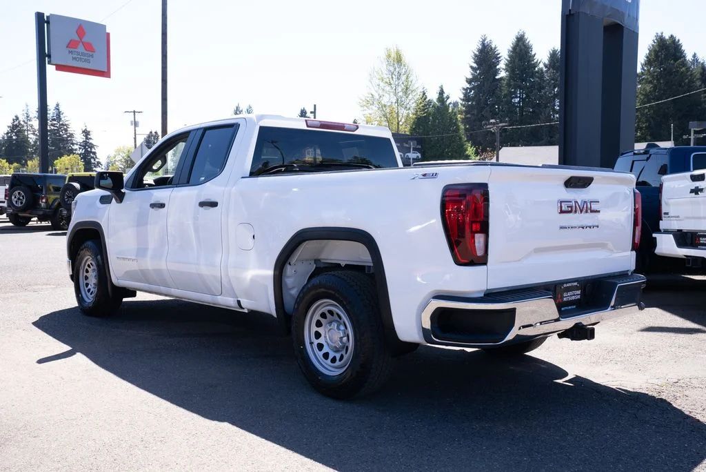 Used 2023 White GMC Pro image 5
