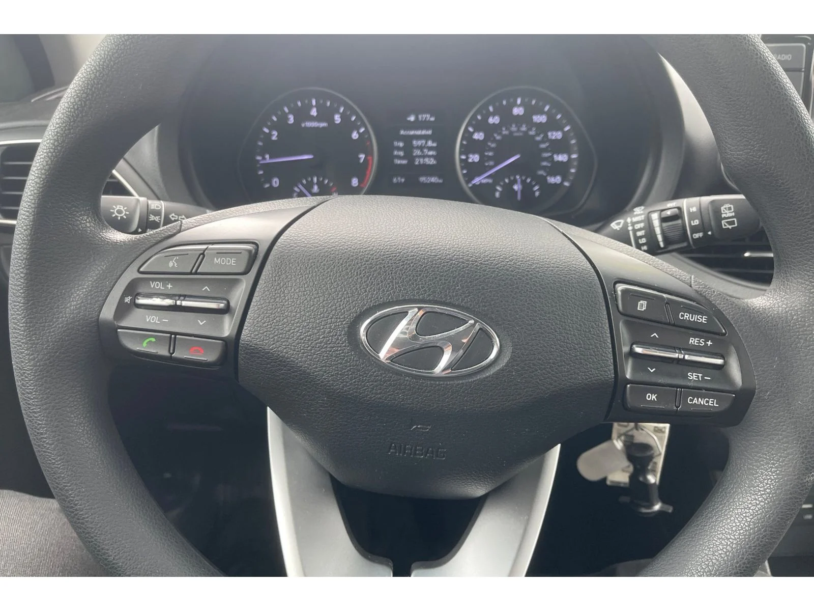 Used 2018 SYMPHONY AIR SILV Hyundai Base image 31