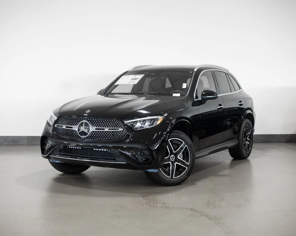 New 2026 Black Mercedes-Benz GLC 300 image 1