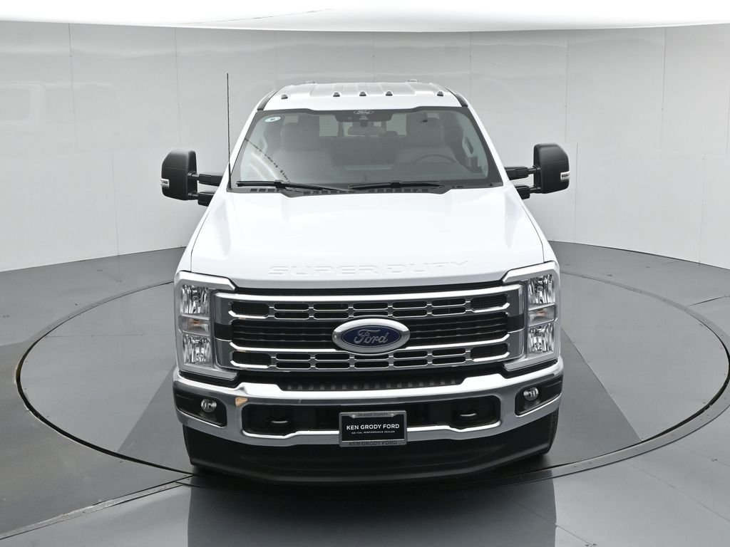 New 2026 Oxford White Ford XL image 33