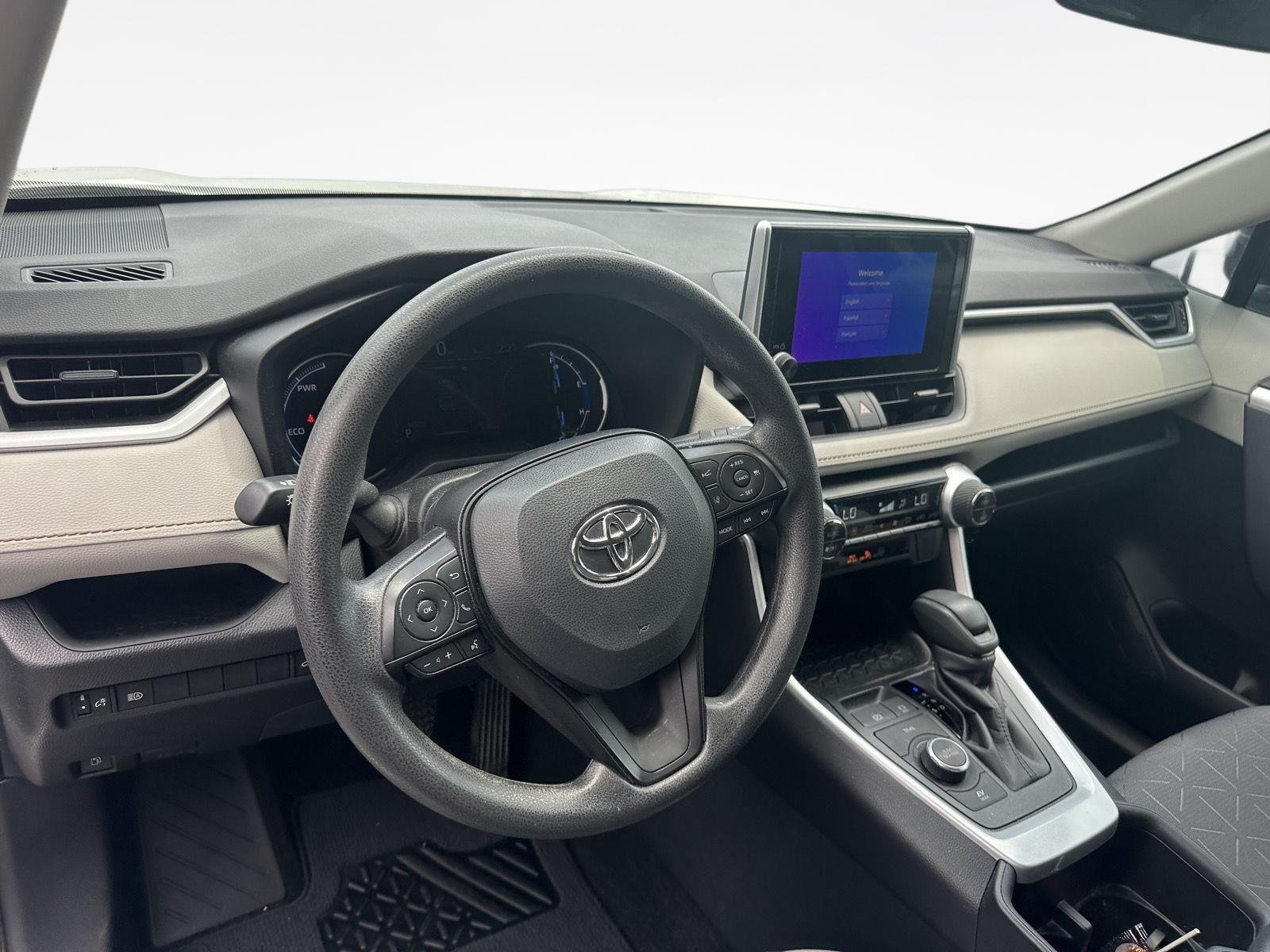 Certified Used 2024 Ice Cap Toyota Hybrid XLE image 10
