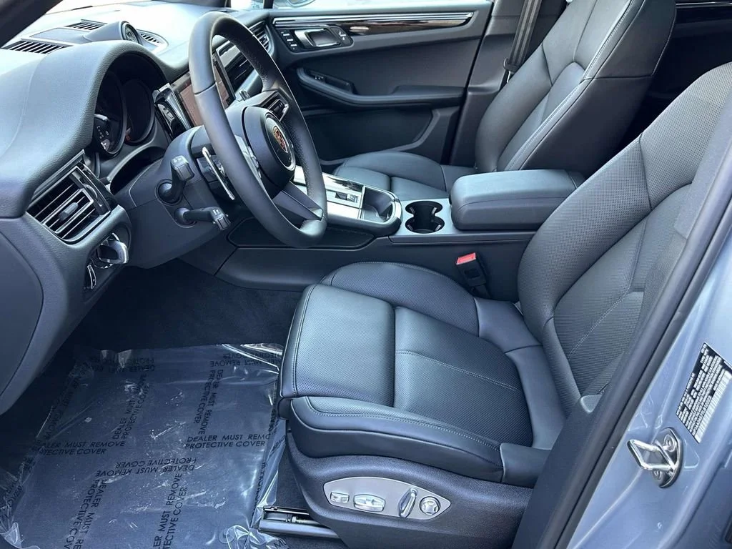 New 2026 Dolomite Silver Porsche  image 19