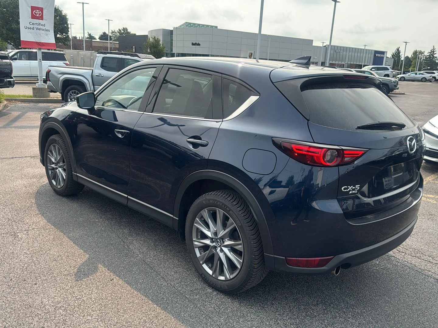 Used 2020 Deep Crystal Blue Mica Mazda Grand Touring image 4