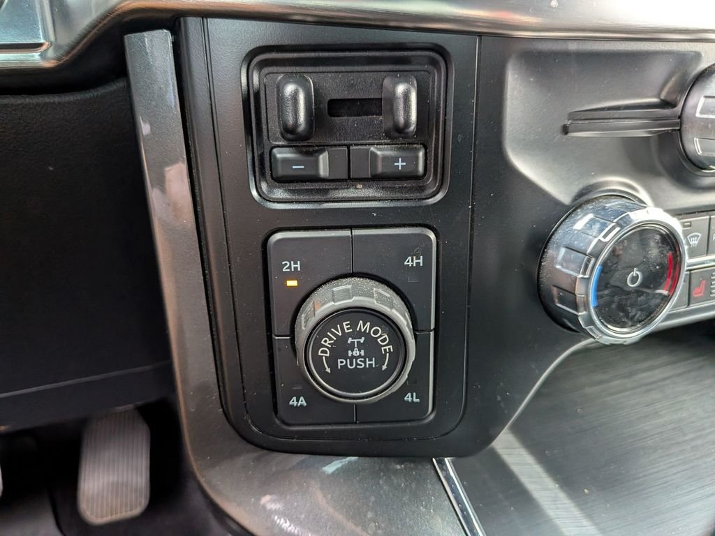 Used 2023 White Ford Lariat image 20