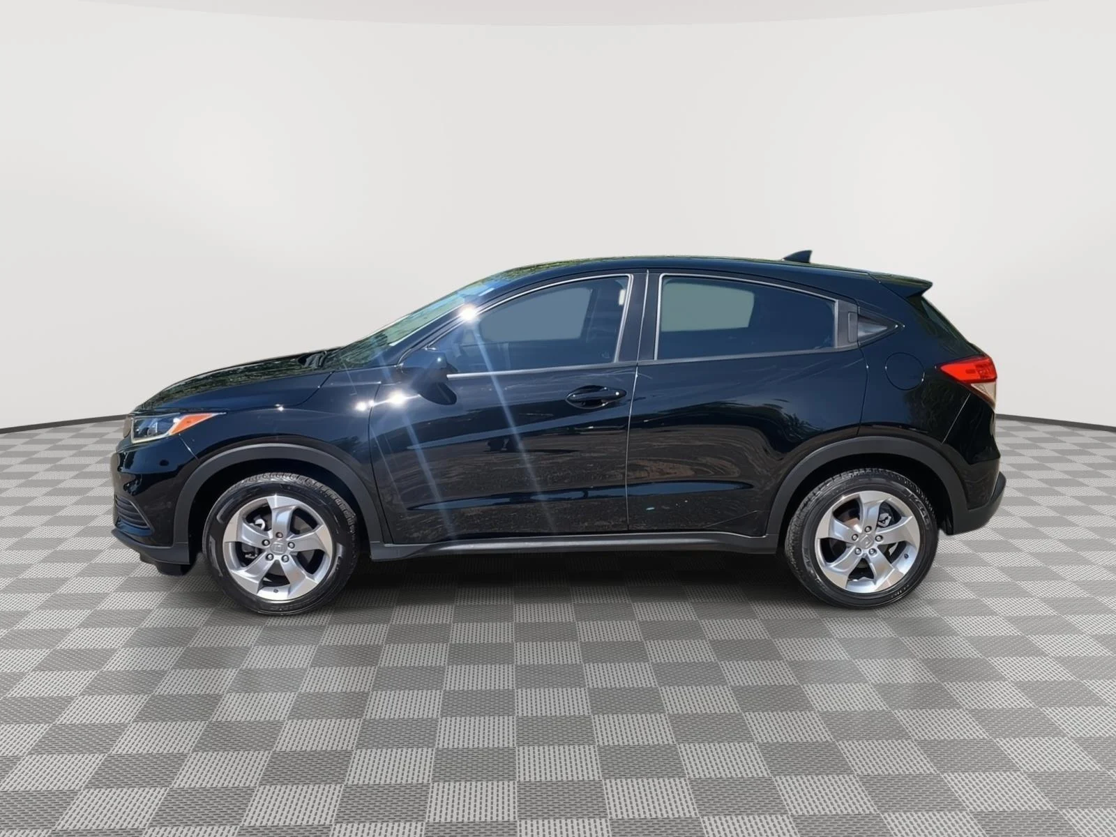 Used 2019 Honda HR-V LX with VIN 3CZRU6H3XKG732125 for sale in Hadley, MA