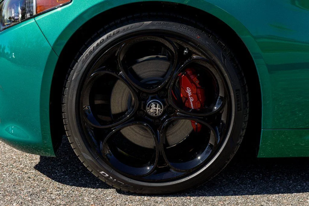 2025 Alfa Romeo Giulia Base - Photo 20