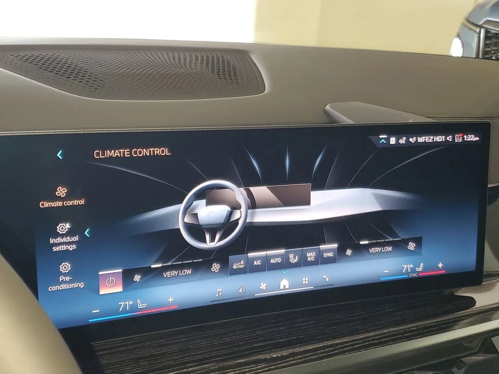 Used 2026 Gray BMW sDrive40i image 21