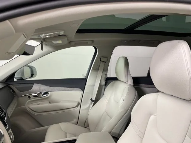 Certified Used 2025 White Volvo T8 AWD PLUS MANAGER SPECIAL image 20
