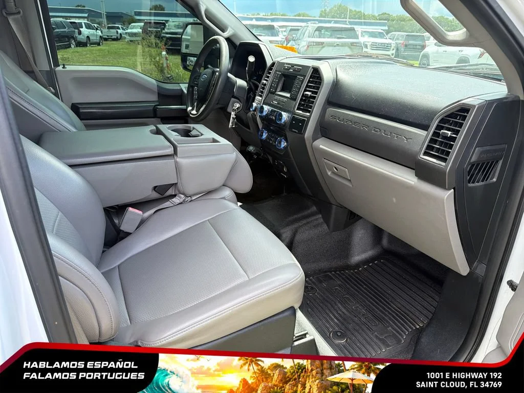 Used 2018 White Ford XL image 29