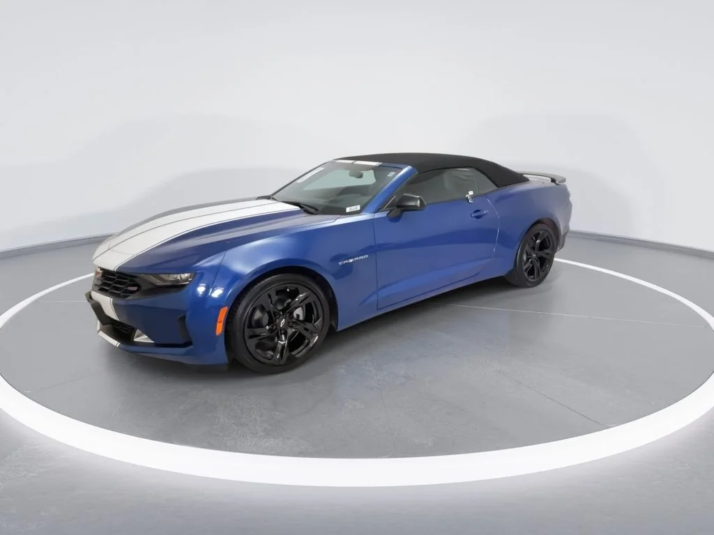 Used 2023 Blue Chevrolet 3LT image 5