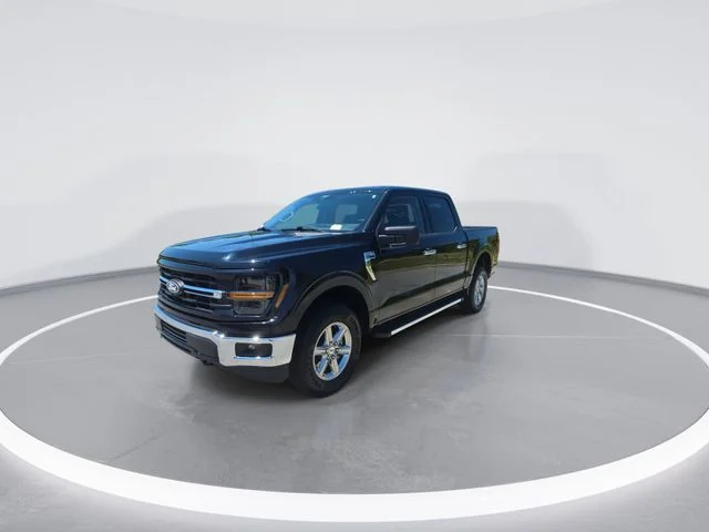 Used 2025 Black Ford XLT image 4