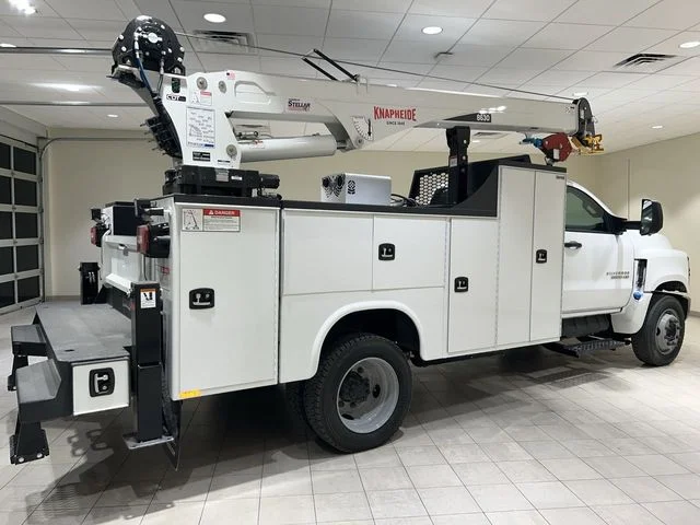 Used 2023 White Chevrolet 1WT image 5