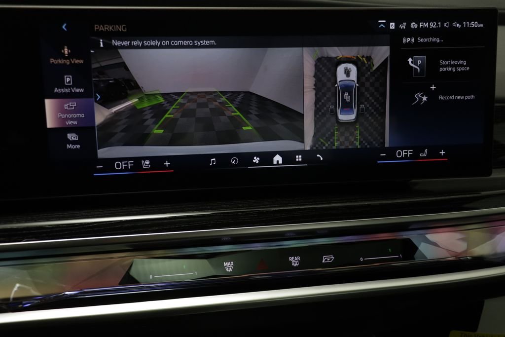 New 2026 Mineral White Metallic BMW 740i xDrive image 11