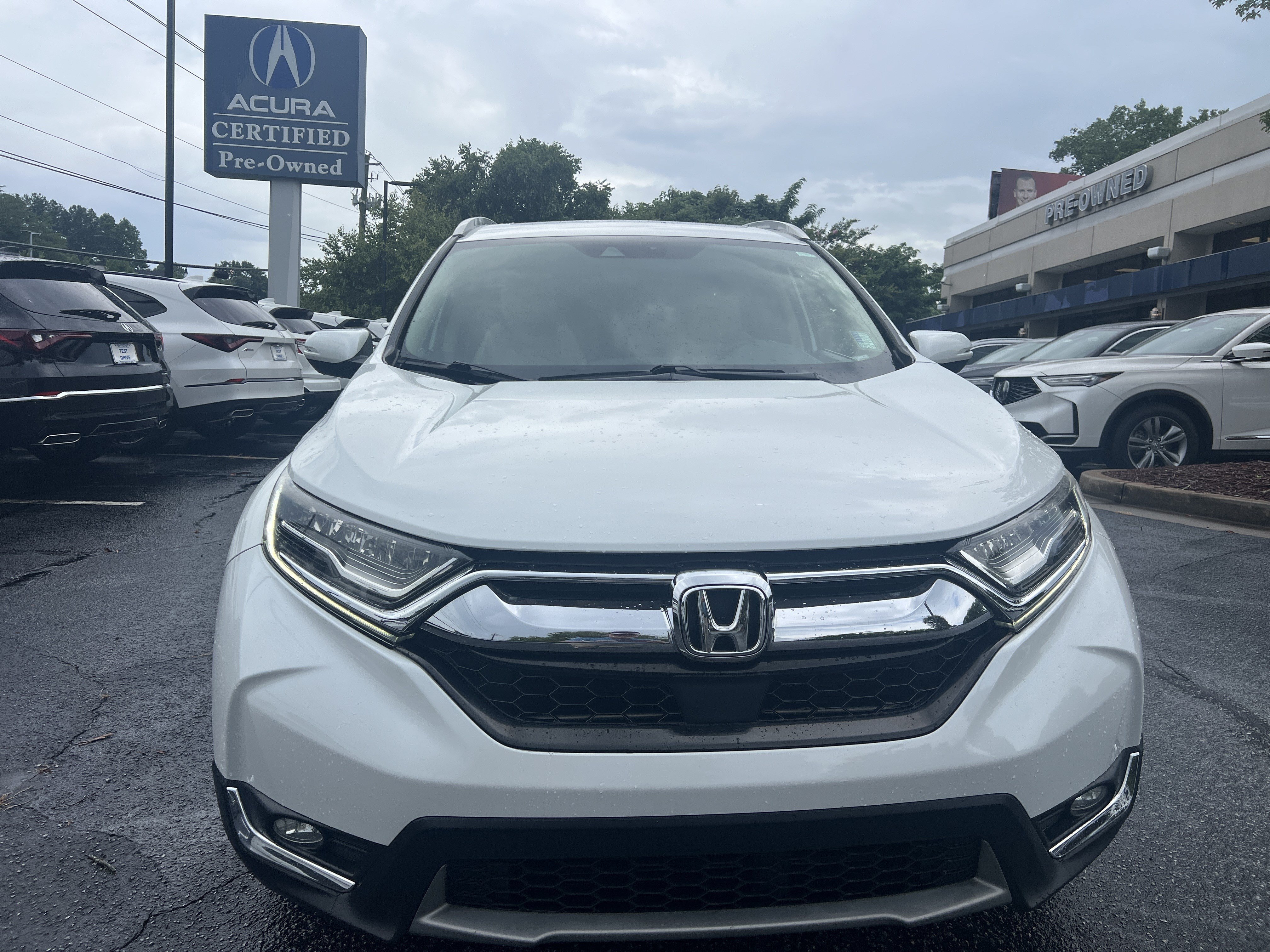Used 2019 Platinum White Pearl Honda Touring image 8