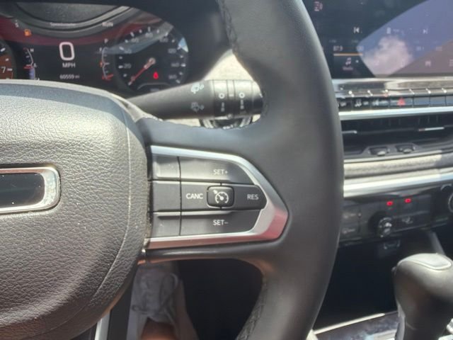 Used 2024 Blue Jeep Latitude image 35