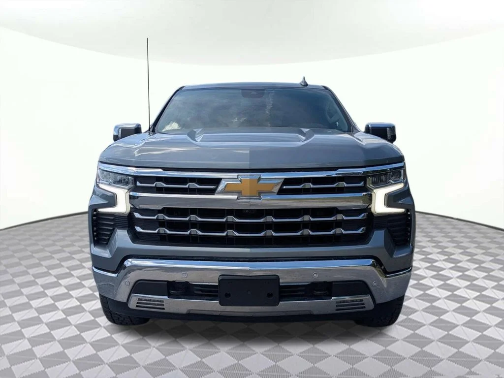Used 2023 Gray Chevrolet LTZ image 8