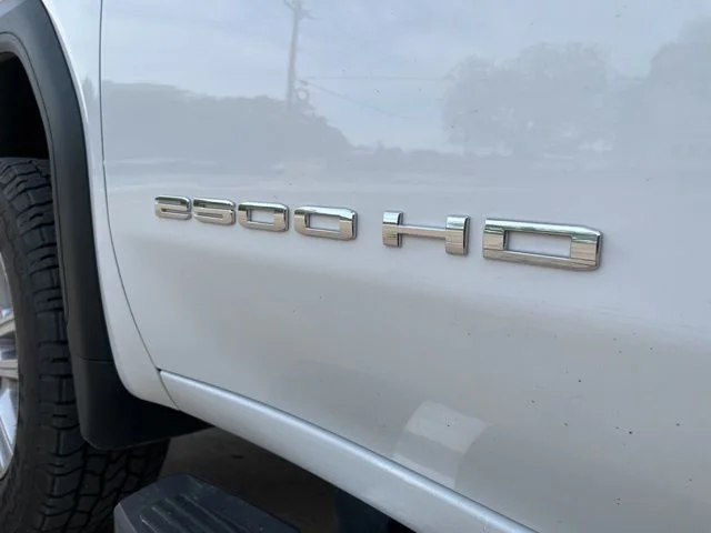 Used 2022 Summit White GMC SLT image 11