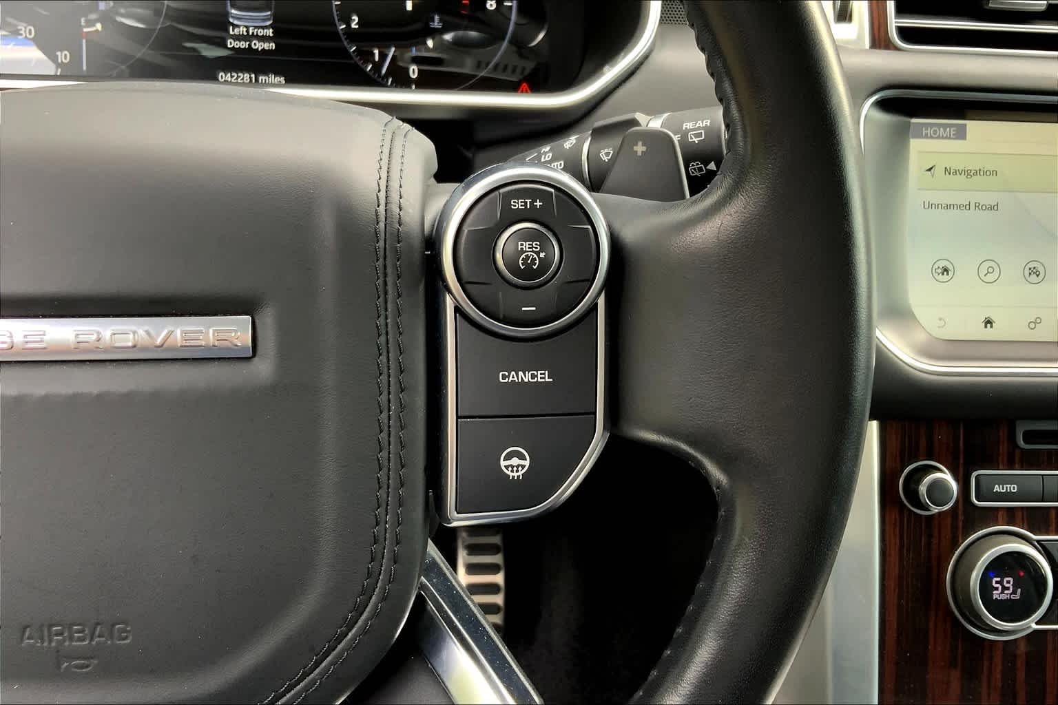 Used 2017 Corris Grey Land Rover  image 23