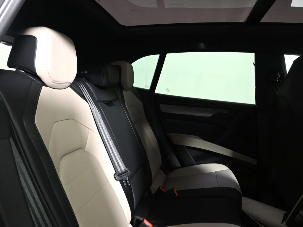 2026 Porsche Cayenne Base - Photo 41