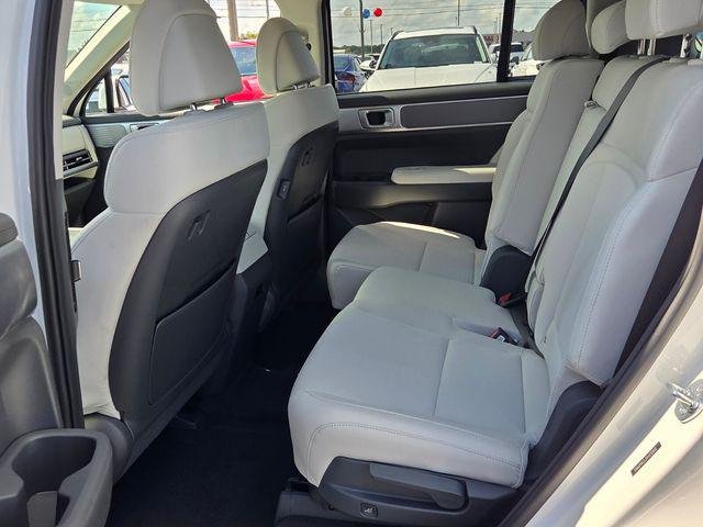 New 2027 White Hyundai SE FWD image 6