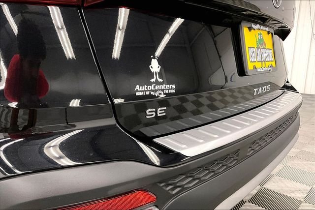 2023 Volkswagen Taos SE - Photo 9