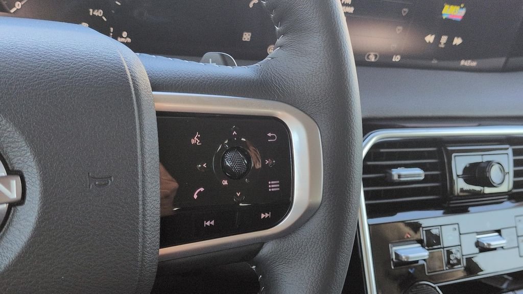 2026 Nissan Armada SV - Photo 23