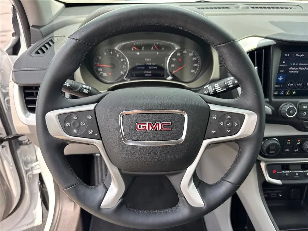 Used 2023 Summit White GMC SLT image 22